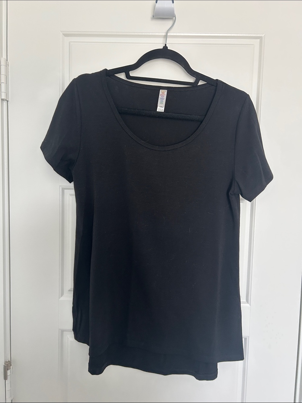 LuLaRoe Black Short Sleeve Scoop Neck Tee